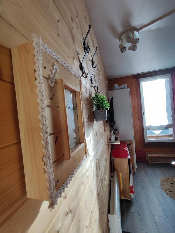 Appartement Le Petit Nid Rouge à Ustou Extérieur photo